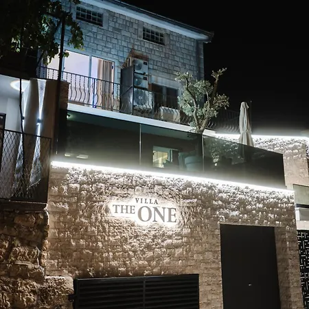 The One With Heated Pool & Jacuzzi * Mostar