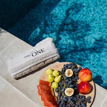 The One With Heated Pool & Jacuzzi * Μόσταρ