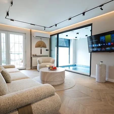 The One With Heated Pool & Jacuzzi Villa Mostar